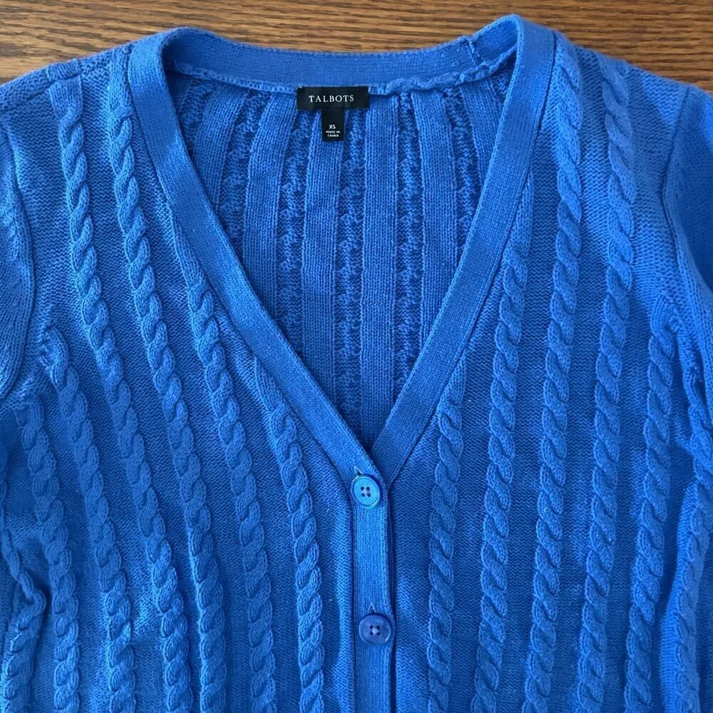 Talbots Blue Cable Knit Floral Embroidered Button Front Cardigan Size XS Relaxed